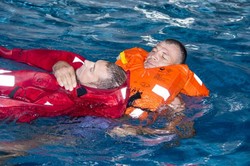 Как тренируются одесские морские спасатели (ФОТО)