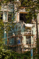 Дом Руссова в центре Одессы готовят к восстановлению (ФОТО)