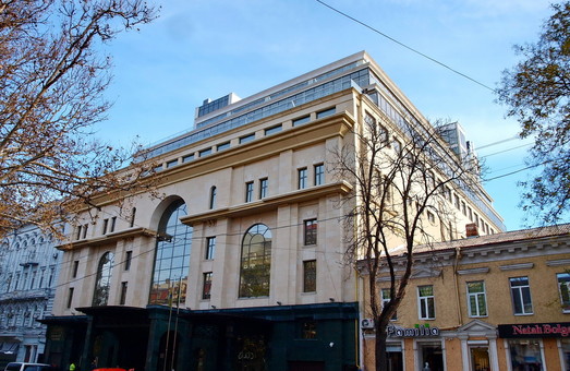 Одесская мэрия выиграла суд за 3,5 миллиона долга строительной компании за возведение многоэтажного торгового центра