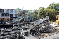 Пожар в детском лагере Одессы: премьер возлагает ответственность на местные власти, а мэр говорит, что все было в порядке?