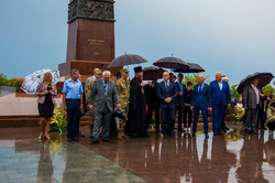 В Одессе под дождем отметили день партизанской славы (ФОТО)