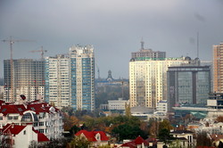 Одесский Фонтан со всех сторон окружен частоколом высоток (ФОТО)