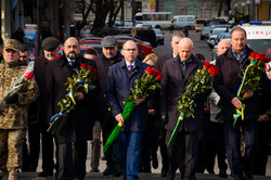 В Одессе официально отметили День Достоинства и Свободы (ФОТО)