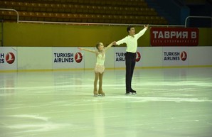В Одессе проходит Чемпионат Украины по фигурному катанию на коньках среди юношей и девушек (ФОТО)