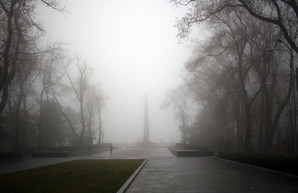 Берег Одессы утонул в тумане (ФОТО)