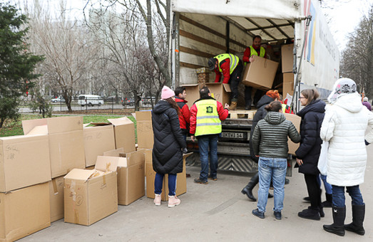 В Одессу прибыл Рождественский конвой с подарками для детей из Германии