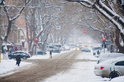 На улицы Одессы выведена снегоуборочная техника