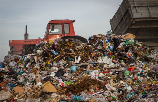 В Одессе выбирают компанию по вывозу мусора