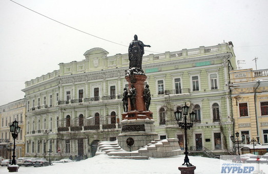 На завтра в Одессе снова штормовое предупреждение
