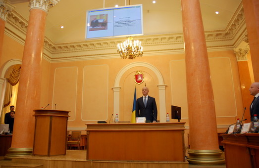Суд снова отказался арестовывать мэра Одессы
