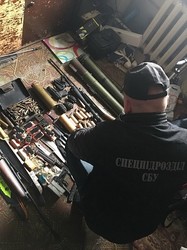 В Одессе СБУ заблокировали незаконный сбыт оружия и боеприпасов