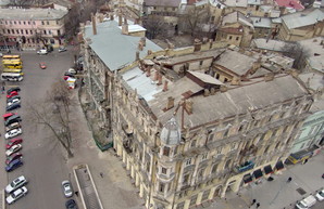 После падения обломков с дома Либмана в Одессе отремонтируют фасады по 88 адресам