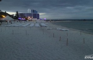 Для бесплатного отдыха на одном из одесских пляжей устроят "цветную" "резервацию"