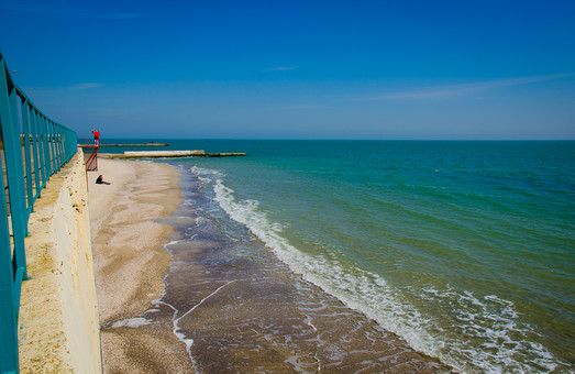 На некоторых пляжах Одессы вместо песка будет щебень