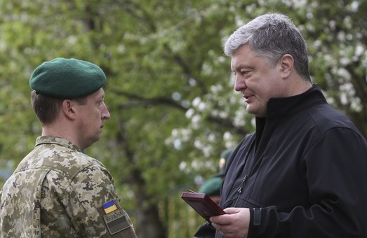 В Одесской области Порошенко назвал новую дату праздника пограничников