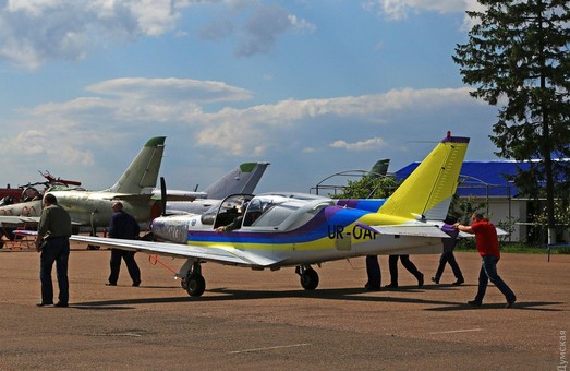 На Одесском авиационном заводе продолжается тестирование самолета Y1 «Дельфин»