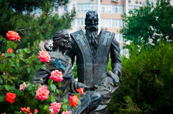 Фото дня: памятник основателям славянской письменности в Одессе