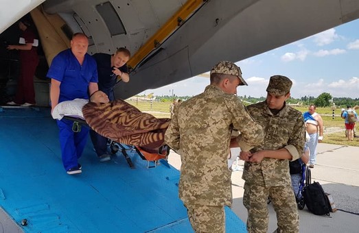 В Одессу прибыл очередной борт с ранеными (ФОТО)