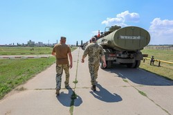 След просроченных консервов привел замминистра обороны в Одессу