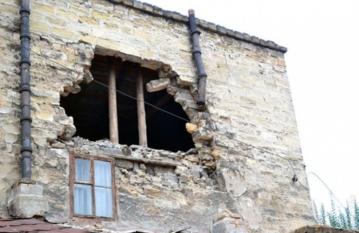 Жители обрушившегося два года назад дома до сих пор ждут помощи от властей Одессы