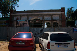 Входы в бывшее Одесское Первое Христианское кладбище делают в виде мавританских арок (ФОТО)