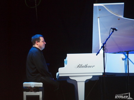 Алексей Ботвинов приглашает на опен-эйр концерт в Аккерманскую крепость