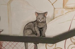 Дом, в котором жила одесская кинолегенда Кира Муратова, расписали яркими картинами