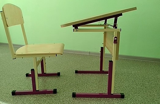 Первая мебель для первоклассников стала поступать  в одесские школы
