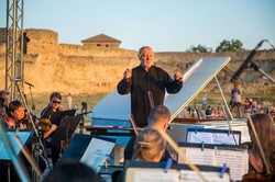 В Аккерманской крепости прошел второй опен-эйр концерт Алексея Ботвинова