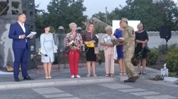 Под Одессой открыли памятник Защитникам Украины в виде башни Донецкого аэропорта (ФОТО)