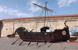 Все одесситы могут полюбоваться на копию древнегреческого судна (ФОТО)
