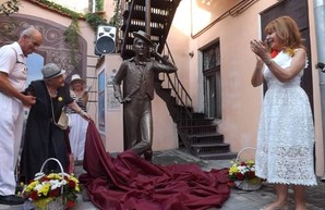 Молодой Утесов вернулся в родной одесский дворик (ФОТО)