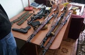Такого улова оружия за один обыск у одесских правоохранителей давно не было (ФОТО)