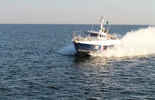 Российские катера устроили провокации в Азовском море (ФОТО, ВИДЕО)