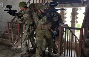 Англичане учат украинских военных моряков