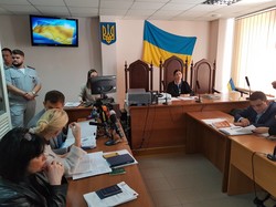 «Будут сидеть, я сказала», — судья Киевского районного суда Одессы (ФОТО, ВИДЕО)
