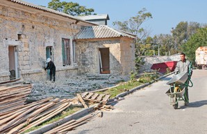В Одессе ремонтируют один из корпусов инфекционной больницы (ФОТО)