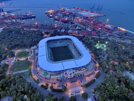 Общественность Одессы требует национализировать "Новый Привоз", стадион "Черноморец" и отели "Черное море"