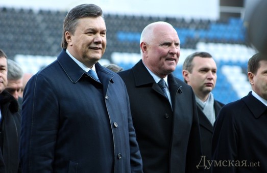 Одесские патриоты хотят привлечь к ответственности народного депутата-олигарха, экс-советника Януковича Леонида Климова  