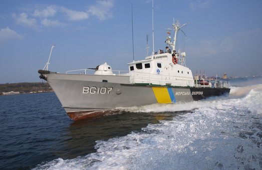 Украинские пограничники обеспокоены нелегальным судоходством в территориальных водах под Одессой