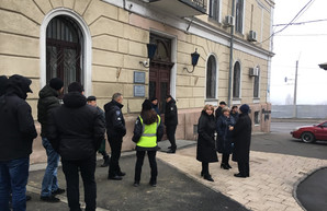 Одесский медуниверситет опять захватили (ФОТО, ВИДЕО)
