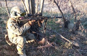 Военные моряки усилили охрану важных государственных объектов (ФОТО)