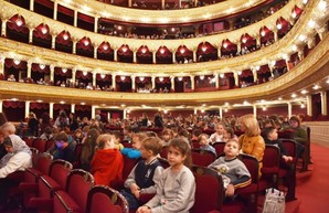 Белоснежка и гномы спели на сцене Одесского оперного театра (ФОТО)