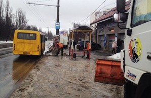 Как городские власти борются с непогодой (ФОТО)