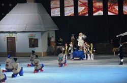 Одесские фигуристы «вышивали» на льду Одесского Дворца спорта (ФОТО)
