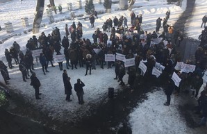 Одесских студентов использовали в качестве "титушек" для акции под Минздравом