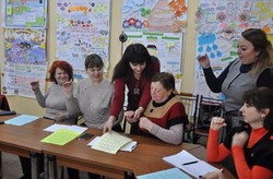 Школьные учителя учатся разговаривать руками (ФОТО)