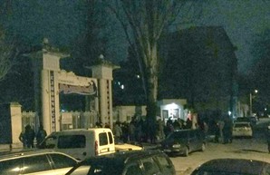 Одесский санаторий "Лермонтовский" держит оборону от Министерства обороны (ФОТО, ВИДЕО)