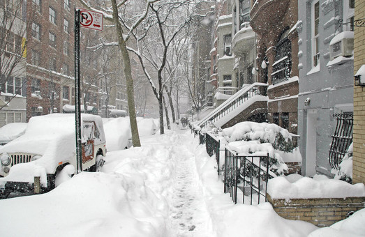 Зимний шторм в Нью-Йорке