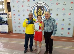 Чемпионкой Украины по боксу стала юная одесситка (ФОТО)